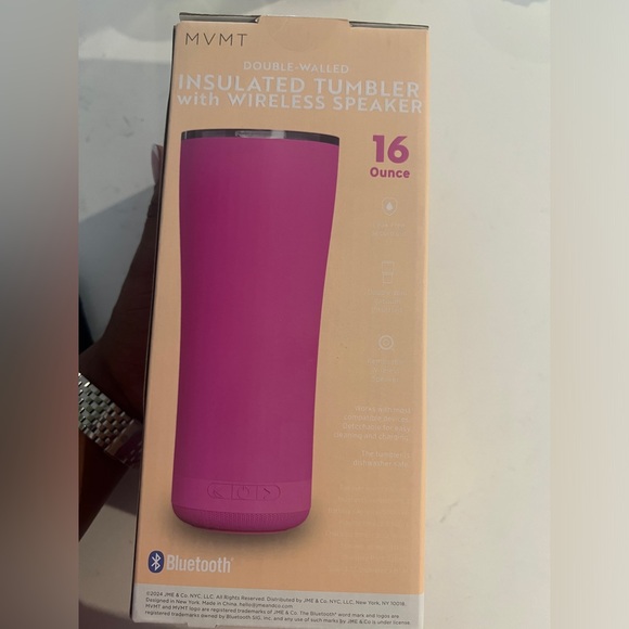 Insulated tumbler with blue tooth speaker . Also available in white - Picture 2 of 4